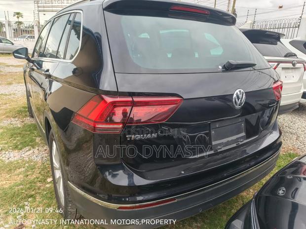 Volkswagen Tiguan 2019 Black