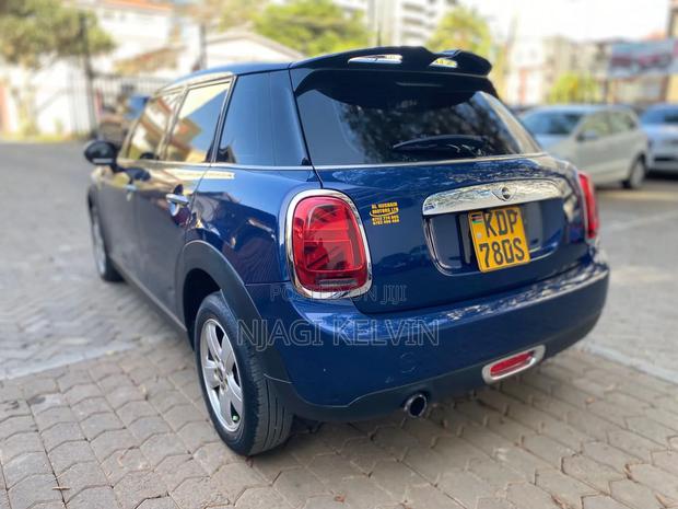 Mini Cooper 2016 Blue