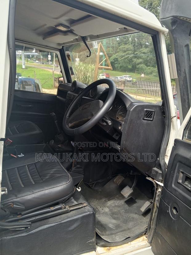 Land Rover Defender 2.5 TD5 2008 White
