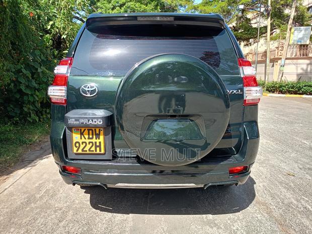 Toyota Land Cruiser Prado 3.0 D-4D (190 Hp) 7 seats 2014 Green
