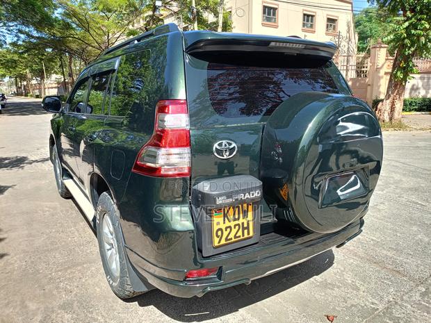 Toyota Land Cruiser Prado 3.0 D-4D (190 Hp) 7 seats 2014 Green