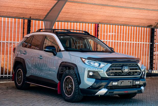 Toyota RAV4 2019 Green