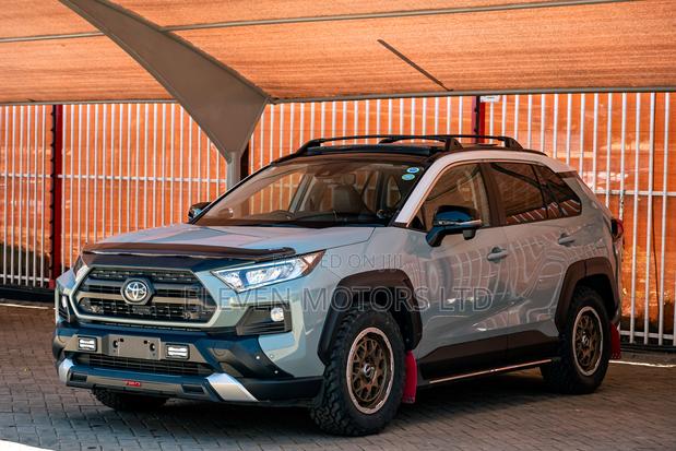 Toyota RAV4 2019 Green