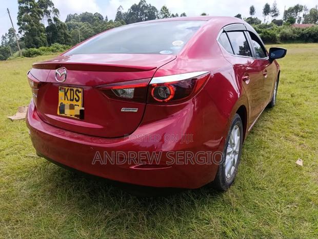 Mazda Axela 2018 Red