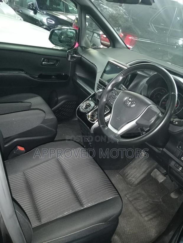 Toyota Voxy 2019 Black