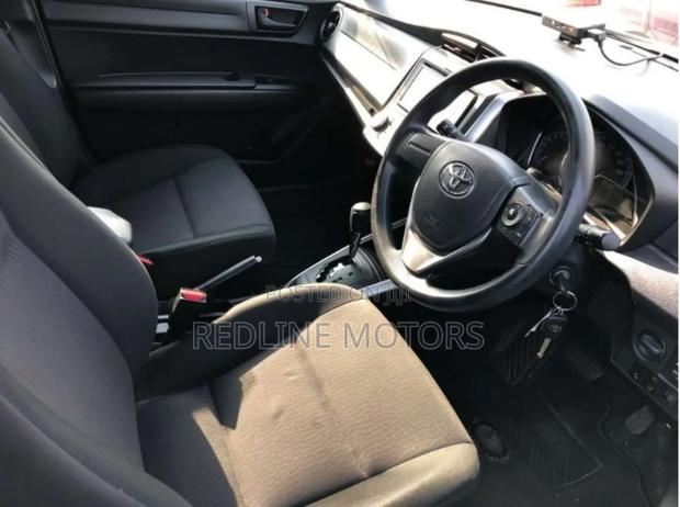 Toyota Corolla Fielder 1.5 Hybrid FWD 2018 Off white