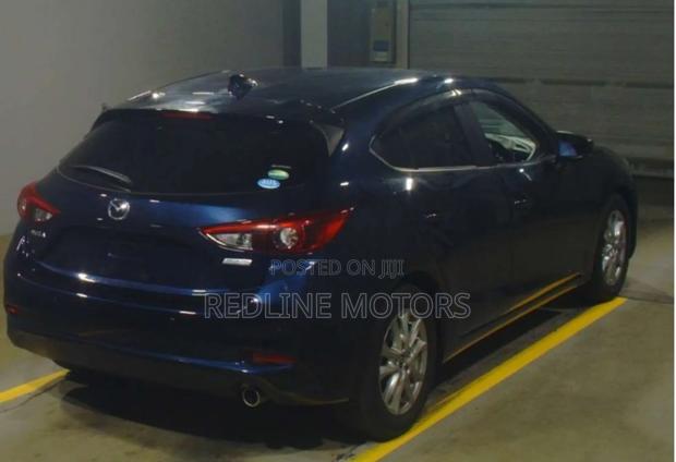 Mazda Axela 2018 Blue
