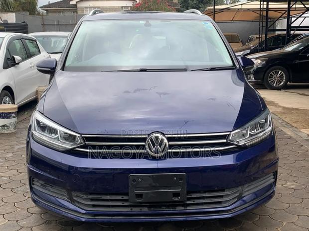 Volkswagen Touran 2017 Blue