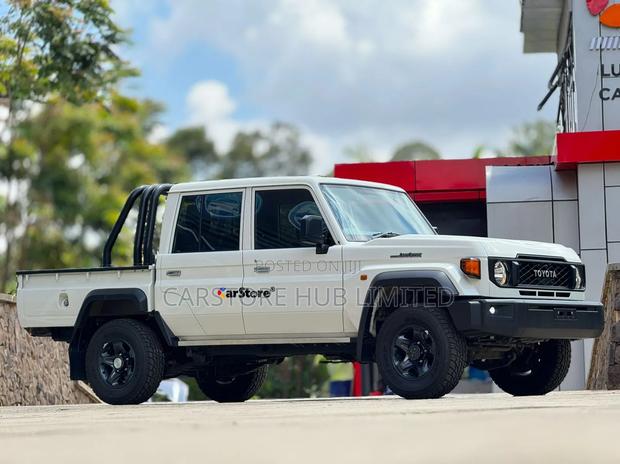 Toyota Land Cruiser 79 Series 2024 White