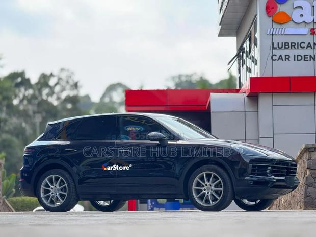 Porsche Cayenne Base AWD 2019 Blue