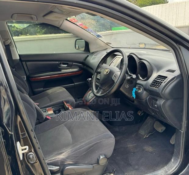 Toyota Harrier 2.4 2010 Black