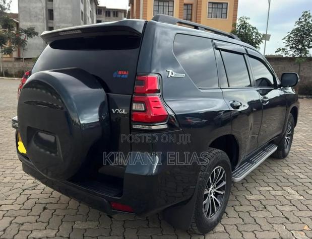 Toyota Land Cruiser Prado 3.0 TD 2010 Gray