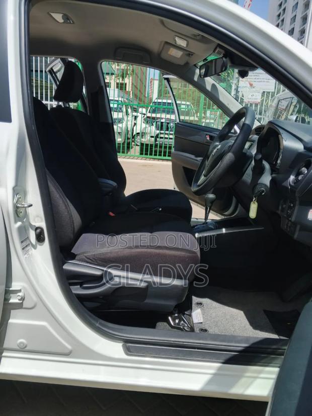 Toyota Corolla Fielder 2018 White