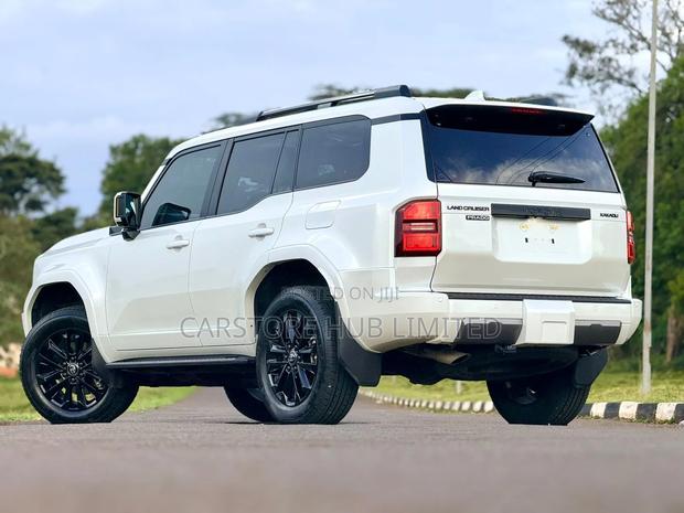 Toyota Land Cruiser Prado 2.8 2025 White