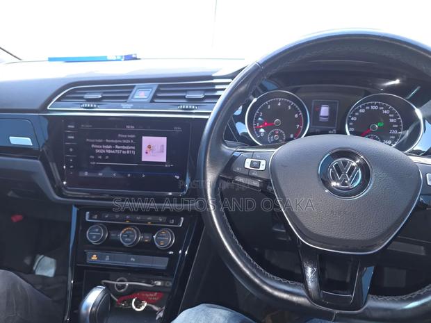 Volkswagen Touran 2018 Brown