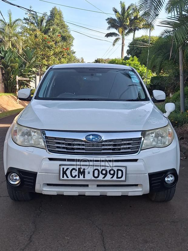Subaru Forester 2010 Pearl