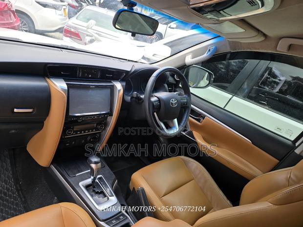 Toyota Fortuner 2018 White