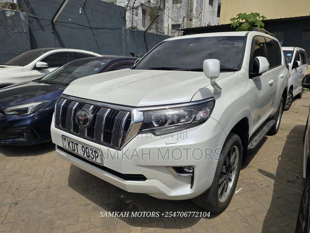 Toyota Land Cruiser Prado 2018 White