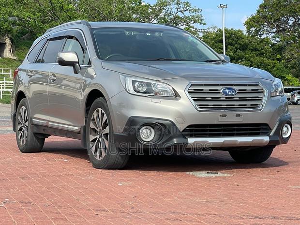 Subaru Outback 2015 Gold