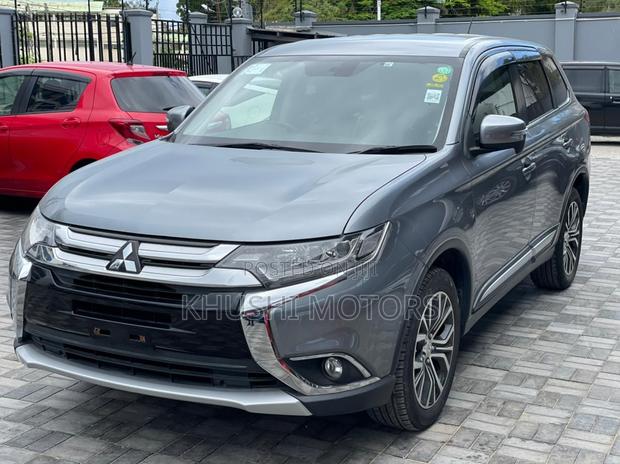 Mitsubishi Outlander 2015 Gray