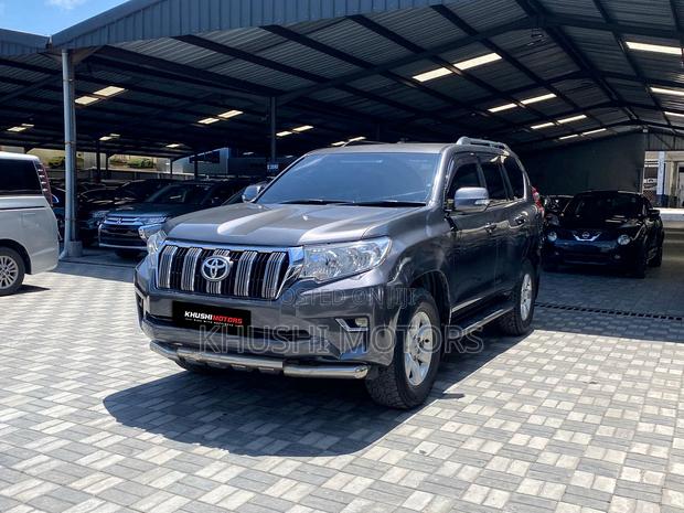 Toyota Land Cruiser Prado 2015 Gray
