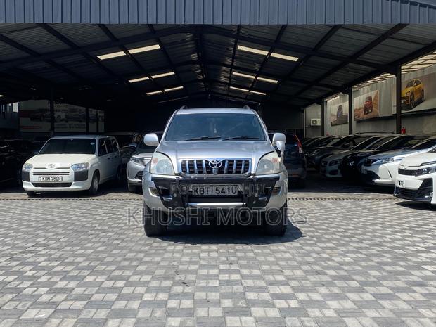 Toyota Land Cruiser Prado 2005 Silver