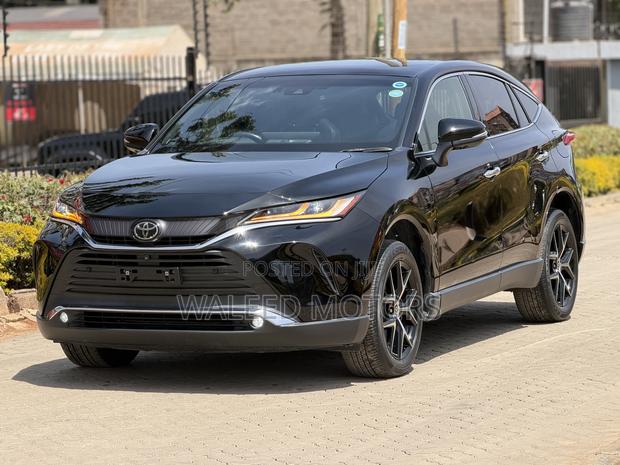 Toyota Harrier 2.0 2020 Black