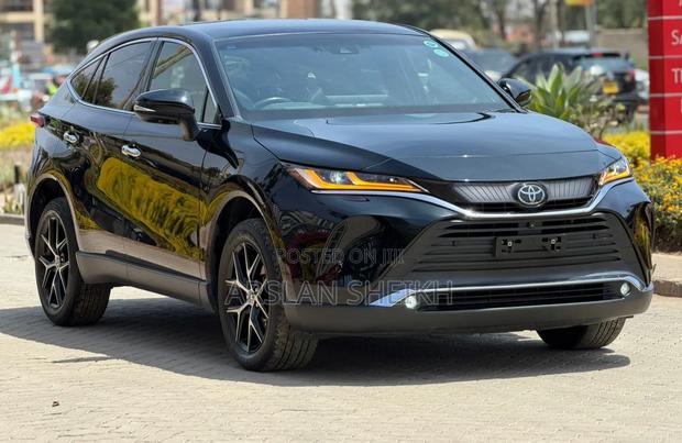 Toyota Harrier 2020