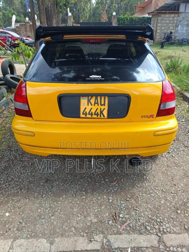 Honda Civic 1998 Yellow