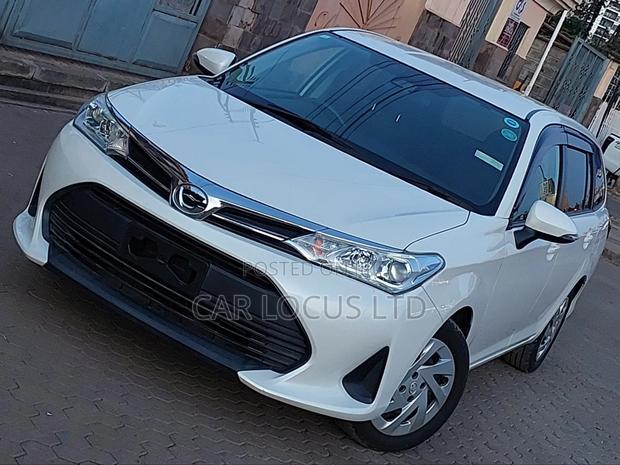 Toyota Corolla Fielder 1.5 Petrol FWD 2018 Pearl