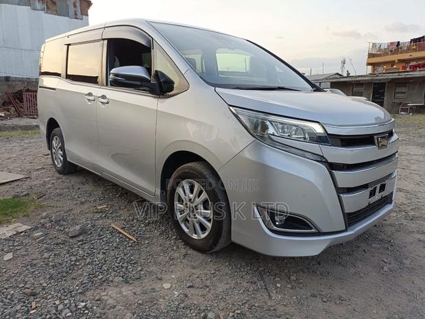 Toyota Noah 2.0 FWD (8 Seater) 2020 Silver