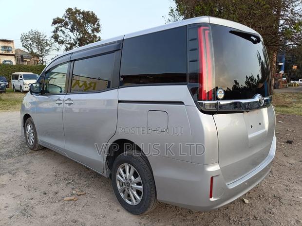 Toyota Noah 2.0 FWD (8 Seater) 2020 Silver