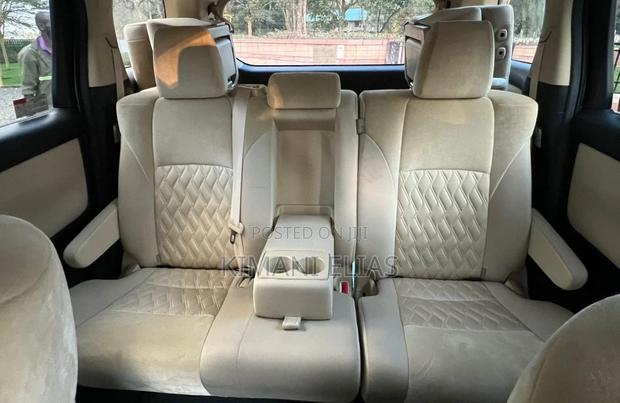 Toyota Alphard 2.5 Petrol FWD 2020 White
