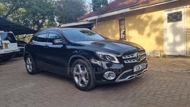 Mercedes-Benz GLA-Class 2018 Black