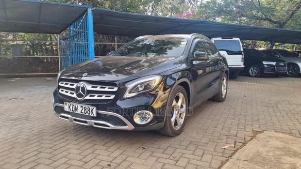 Mercedes-Benz GLA-Class 2018 Black