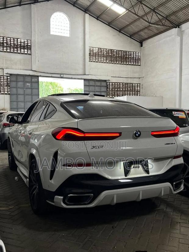 BMW X6 xDrive40i 2021 White