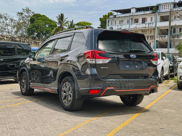Subaru Forester 2.5i Premium AWD 2018 Black