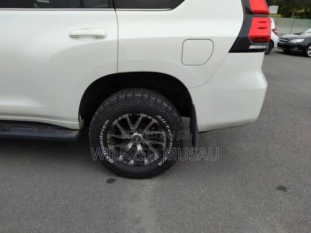Toyota Land Cruiser Prado 2.8 2021 White