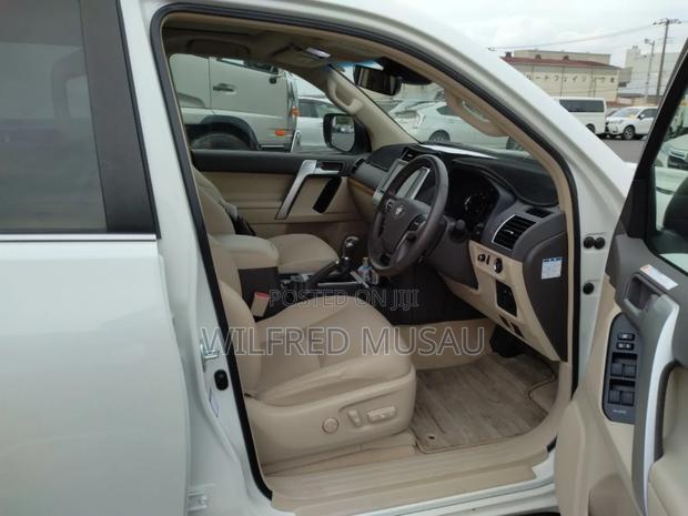 Toyota Land Cruiser Prado 2.8 2021 White