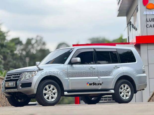 Mitsubishi Pajero V80 3.5 V6 GL/GLS 2016 Silver