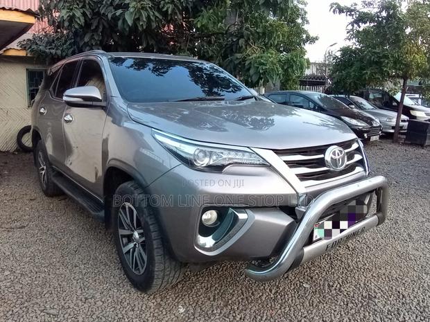 Toyota Fortuner 2.8 D AWD 2017 Brown