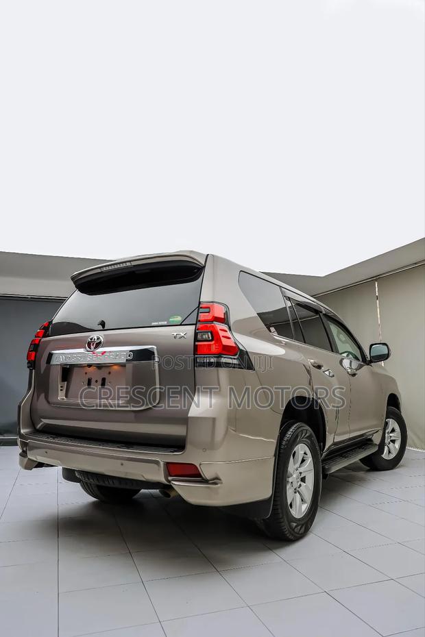 Toyota Land Cruiser Prado 2019 Brown