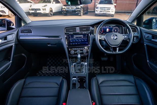 Volkswagen Golf 2018 Blue