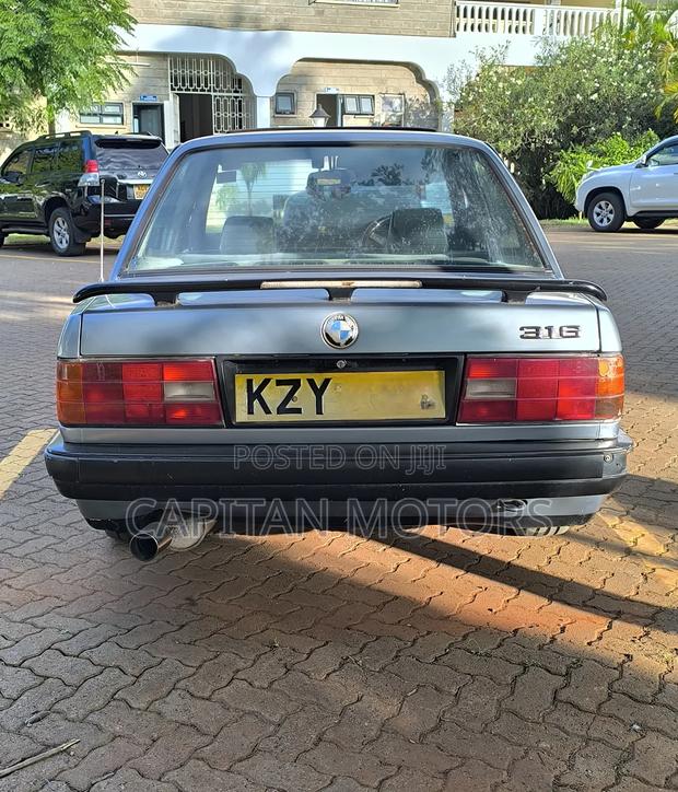 BMW 316i 1989 Blue