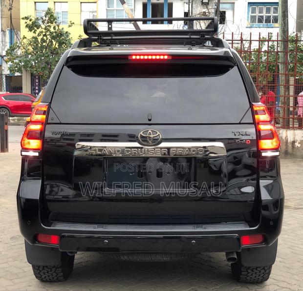 Toyota Land Cruiser Prado 2.8 2021 Black
