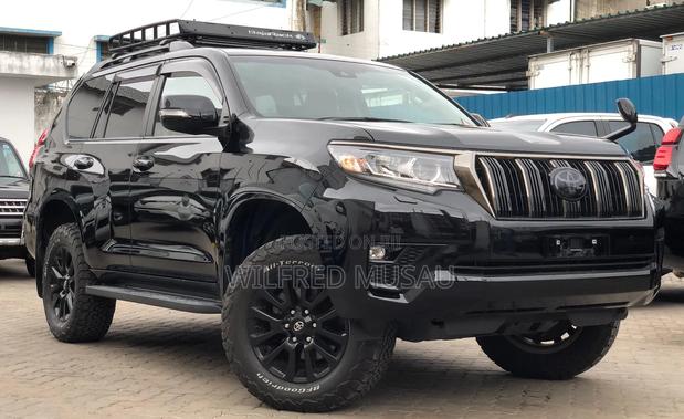 Toyota Land Cruiser Prado 2.8 2021 Black