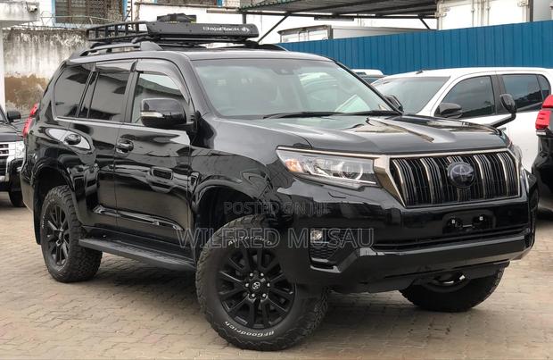Toyota Land Cruiser Prado 2.8 2021 Black