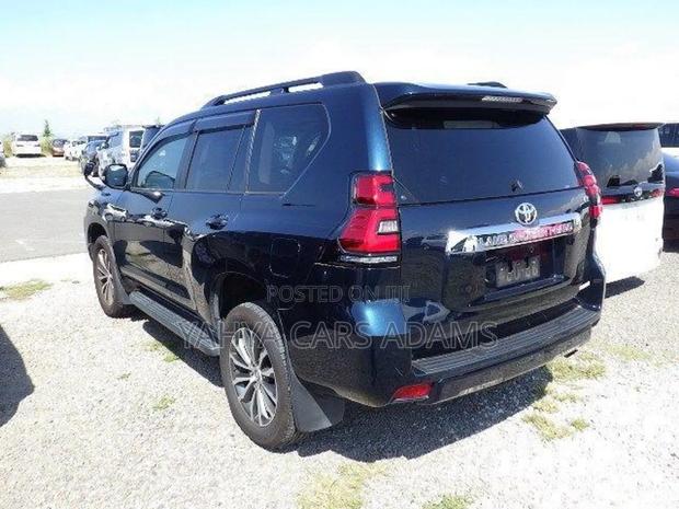 Toyota Land Cruiser Prado 2019 Black