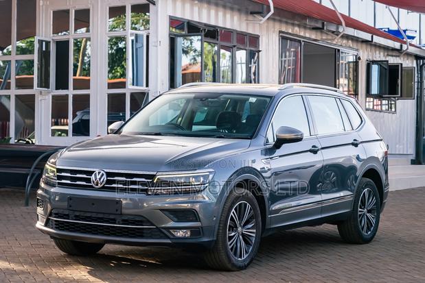 Volkswagen Tiguan 2018 Gray