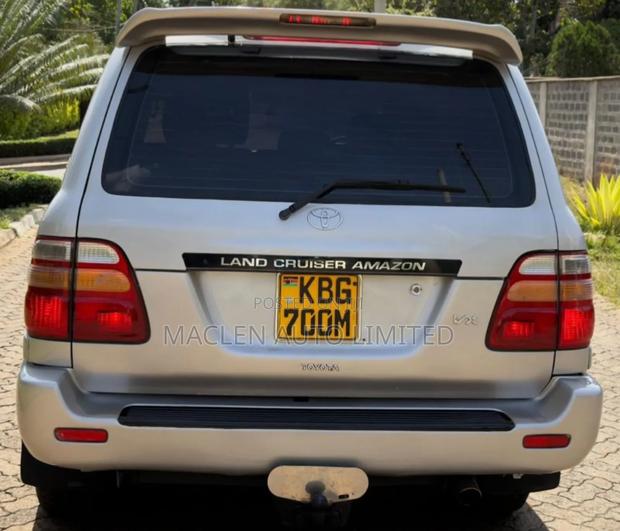 Toyota Land Cruiser 2003 Silver